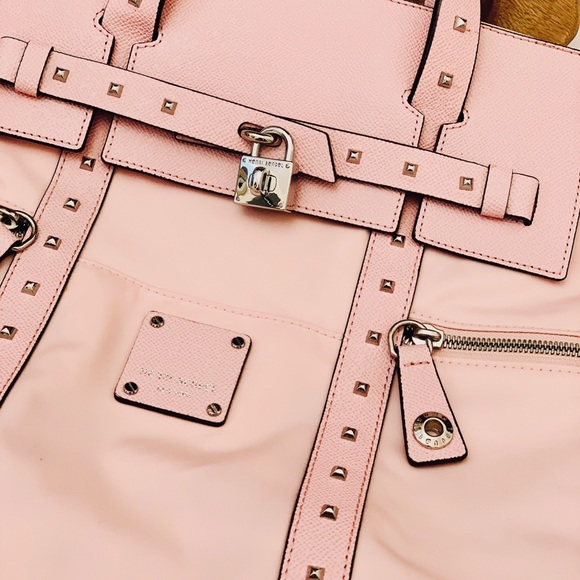 Henri Bendel Jetsetter Backpack - Picture 6 of 8